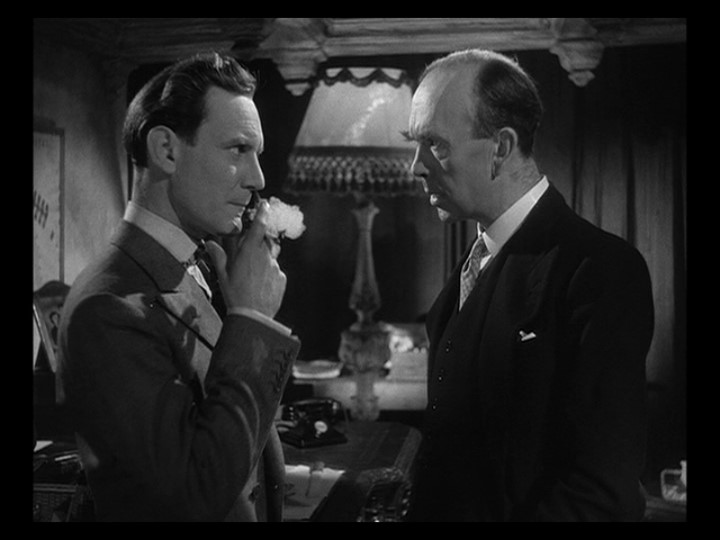 青の恐怖 (Green for Danger) [DVD] wyw801m Amazon.com: Green for Danger : Trevor Howard, Judy Campbell